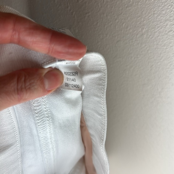 SPANX Cropped Flare Jeans - size xs - white - Picture 14 of 17